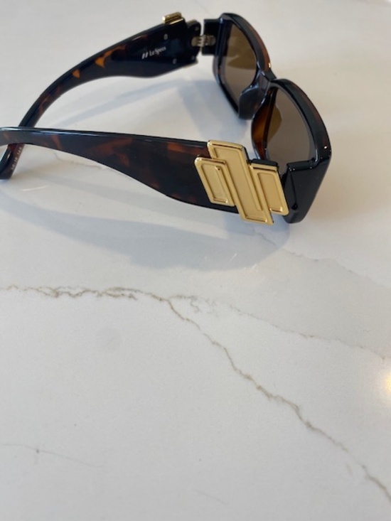 Le Specs Square Sunglasses NWOT main image 6